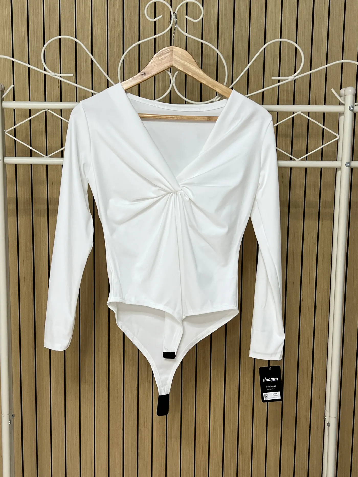 Body lycra con escote nudo blanco