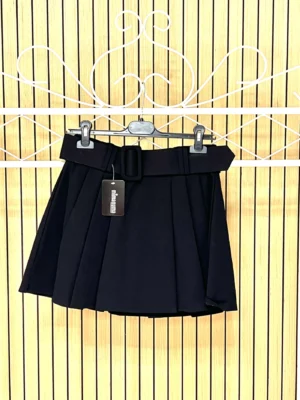 Falda pantalón tablas + cinturón negra