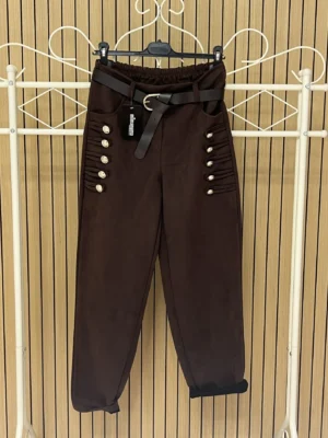 Pantalón antelina monfit botón coronel chocolate