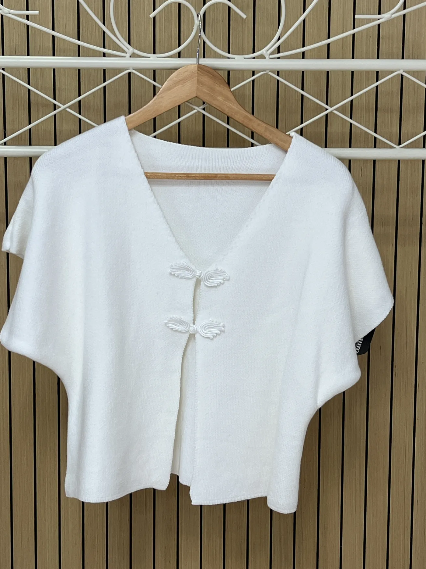 Chaqueta punto botón japonés blanca