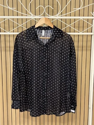 Camisa lunares transparente brillos negra