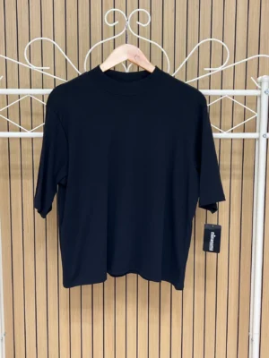 Camiseta algodón básica 3/4 negra