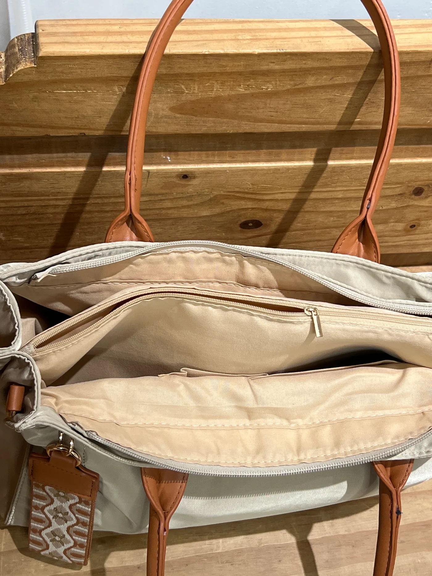 Bolso universitario beige - Imagen 3