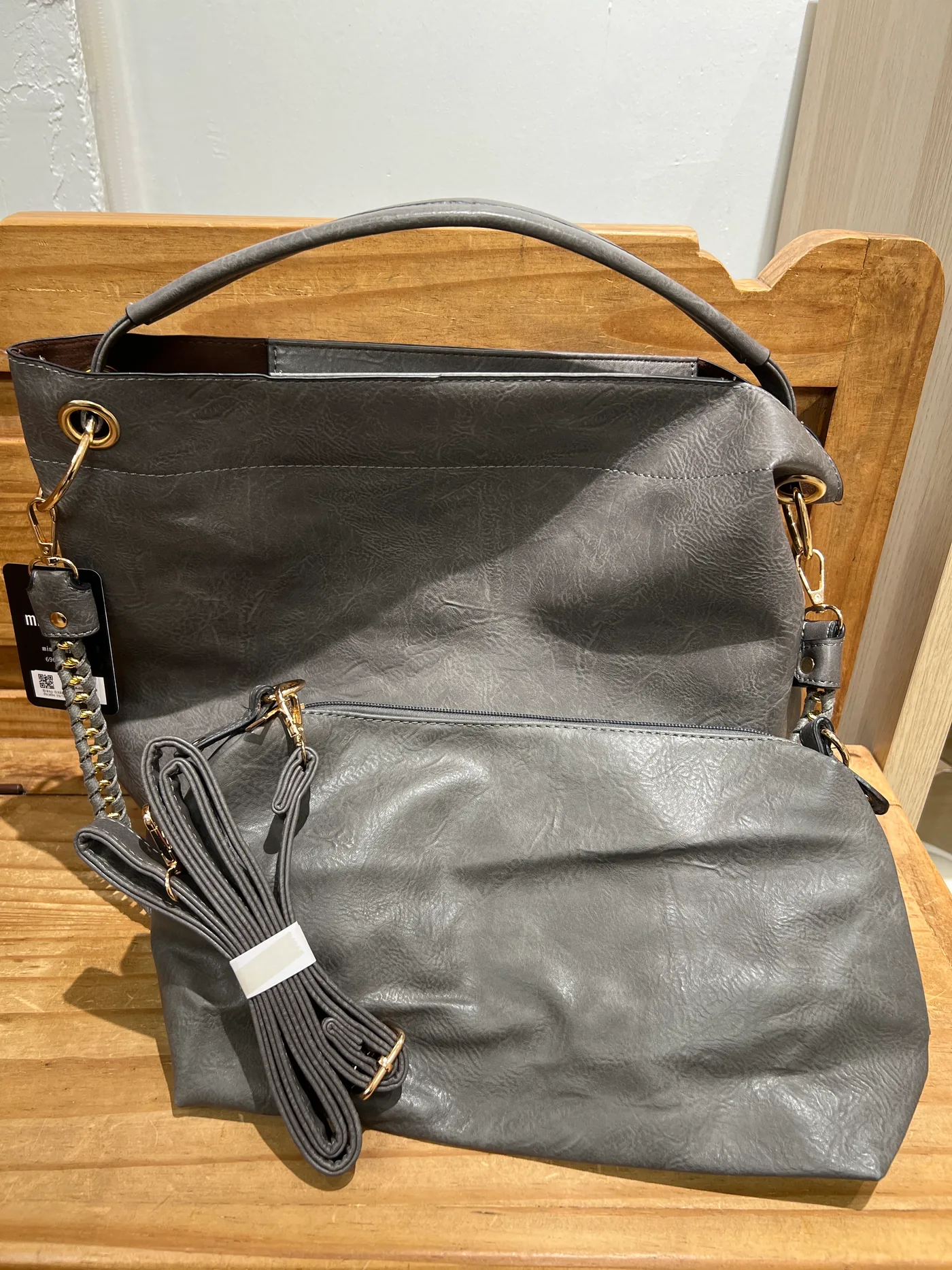 Bolso doble polipiel gris detalle trenzado dorado - Imagen 2