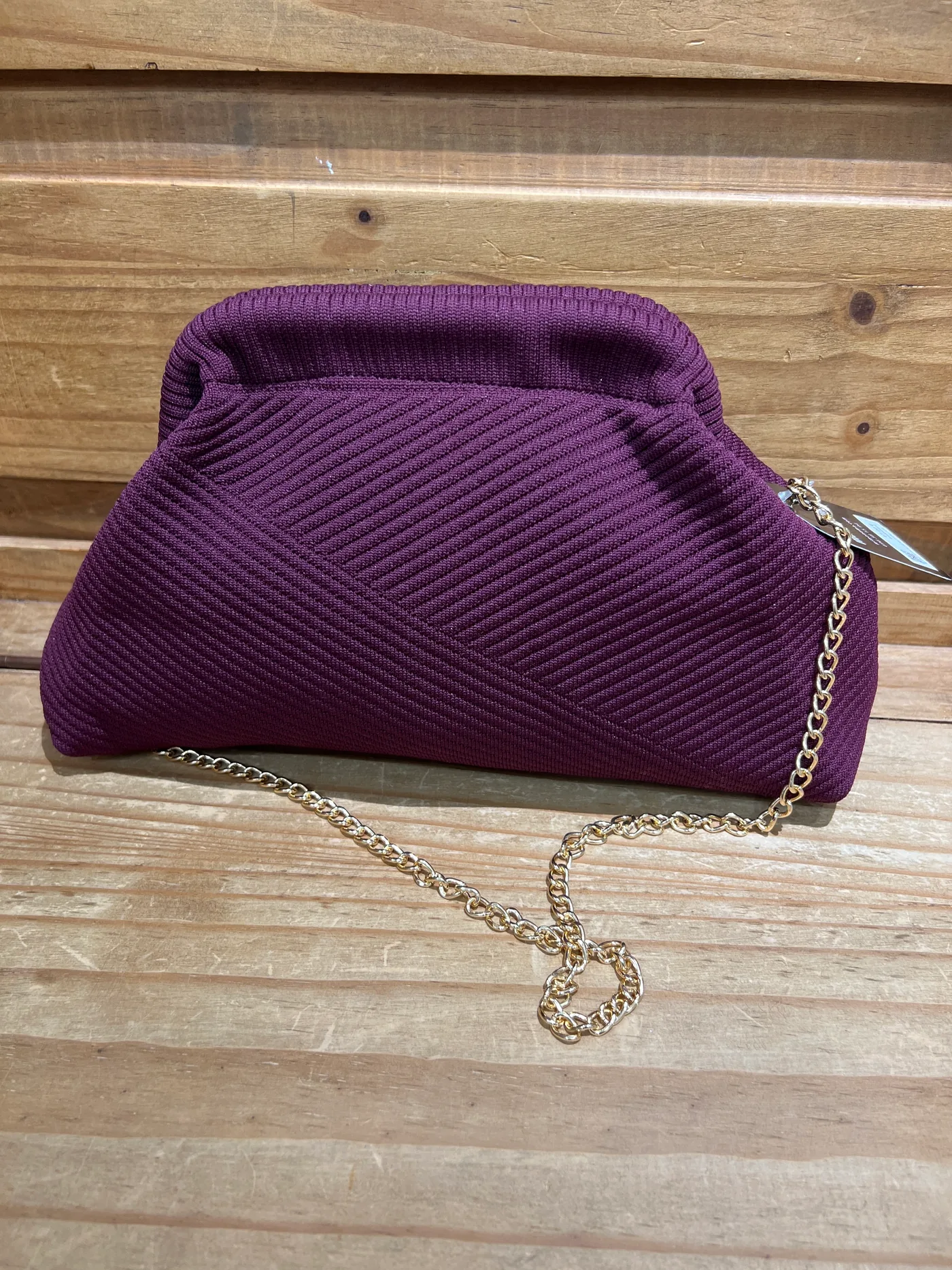 Bolso relieve rayas berenjena