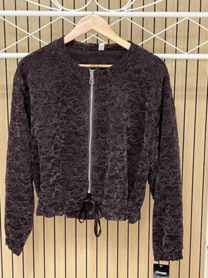Chaqueta bomber encaje con forro chocolate